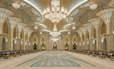 Interior del Qsar Al Watan en Abu Dhabi – Tour privado cultural en español