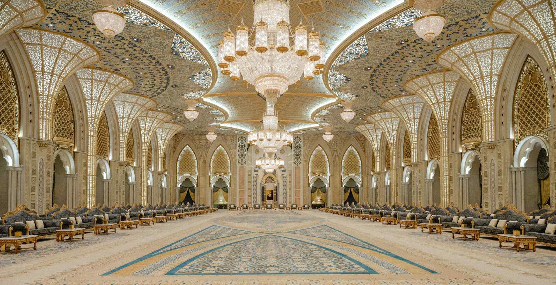 Interior del Qsar Al Watan en Abu Dhabi – Tour privado cultural en español